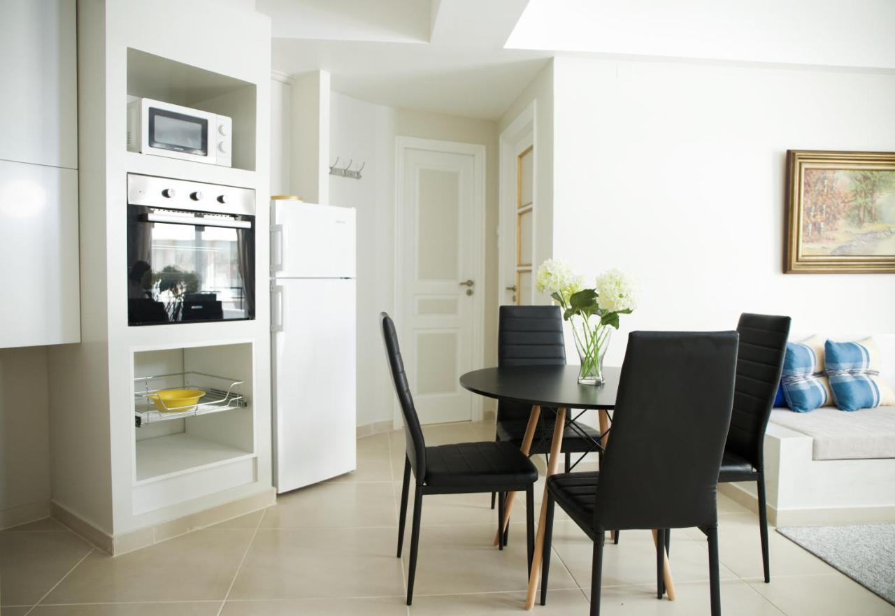 Praxitelis Luxury Apartments Афины Экстерьер фото