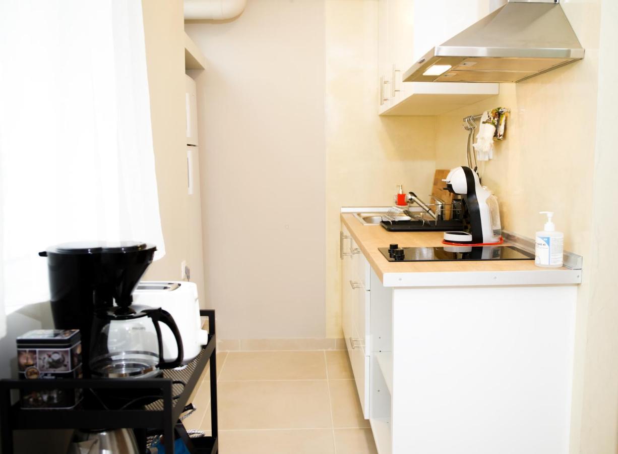 Praxitelis Luxury Apartments Афины Экстерьер фото